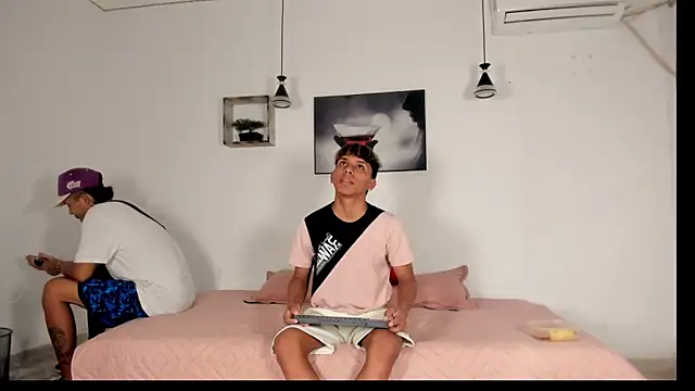 tyler twink boy online show from July 31, 1:12 pm