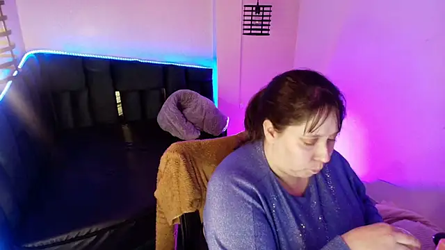  Emily rosee  online show from December 4, 11:56 am