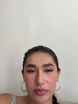 Isa Villamarin online show from September 17, 5:22 pm