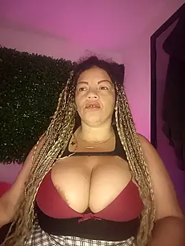 Eva Luxei online show from October 5, 8:30 am