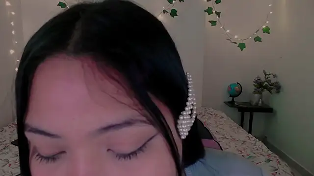 Juicy elenxx online show from September 18, 4:00 am