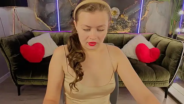 RedDoll  online show from September 20, 7:56 pm