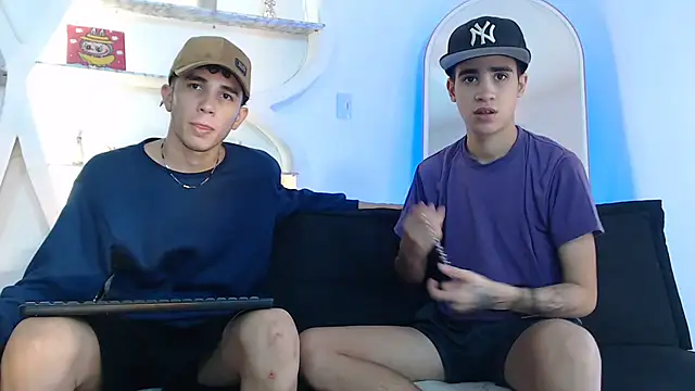 THREE GUYS HOT online show from September 16, 8:06 pm