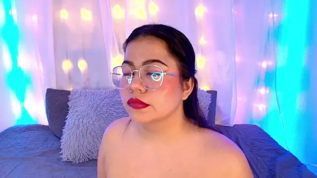 LilyRousee online show from November 22, 1:19 am