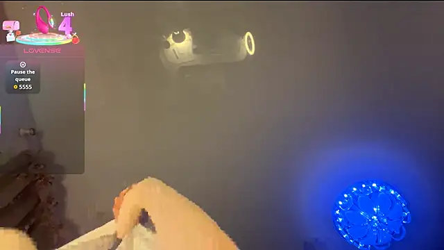 PandaFluff online show from September 24, 6:18 pm