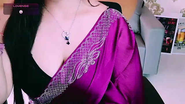 My Rose online show from March 13, 4:08 pm