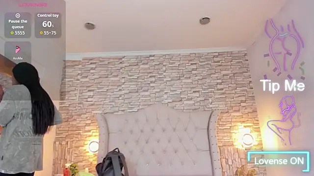 Lucia-Horny24 online show from October 24, 8:05 pm