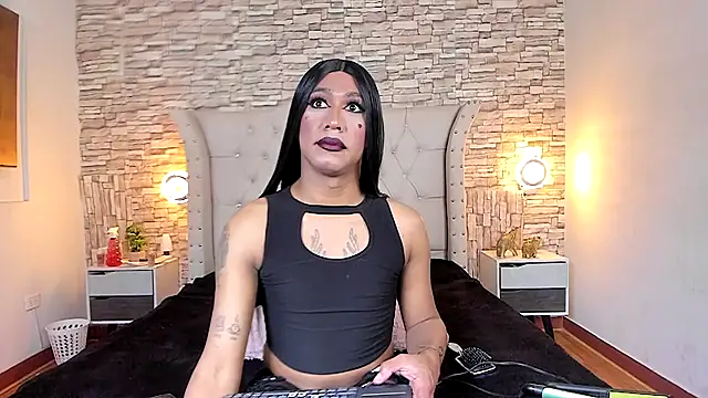 Lucia-Horny24 online show from October 21, 6:12 pm