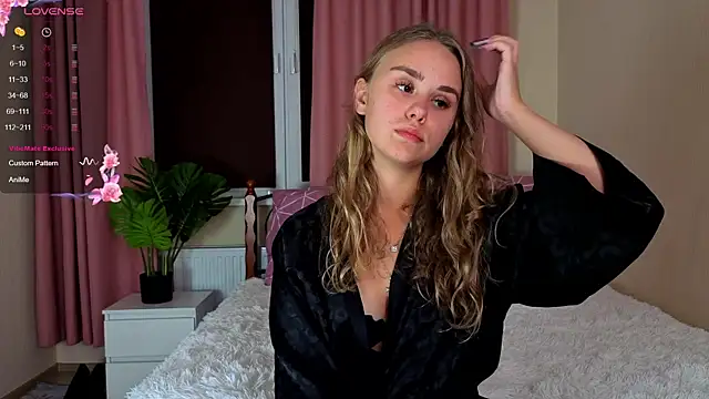 Hazel Reed online show from September 29, 3:17 pm