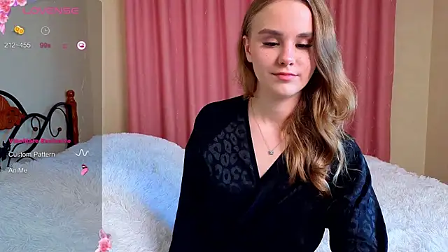 Hazel Reed online show from September 11, 12:16 pm