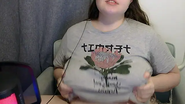 brattyprincessemma online show from February 14, 9:06 pm