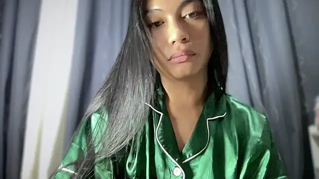 sexylovesappira online show from February 13, 6:15 am