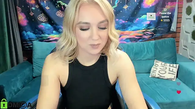 CrystalGirl99 online show from November 22, 11:46 am