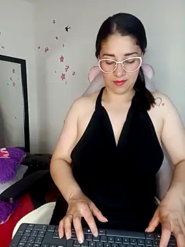 Alana steel 1 online show from September 11, 8:09 pm