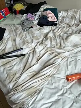 Layla 20  online show from November 10, 2:34 pm