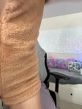 fantasyxwolf online show from December 1, 12:09 pm