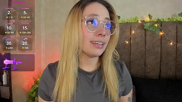 LanaMills  online show from March 16, 5:44 am