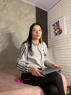 stepha   online show from November 7, 11:38 am