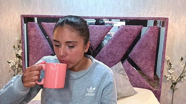 EmilyGala online show from September 12, 9:22 pm