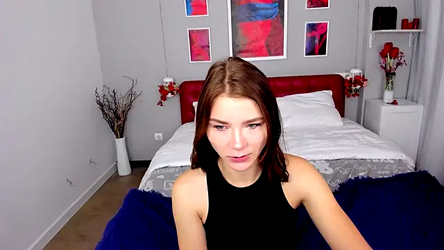 XSaraLeoneX online show from September 22, 7:07 am