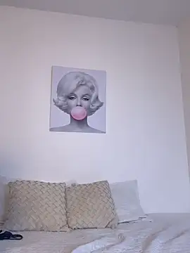 anailynn online show from October 20, 10:57 pm