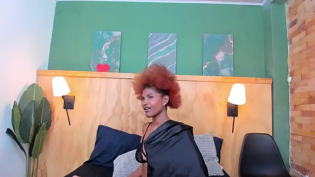 halleylorens online show from October 24, 7:10 pm