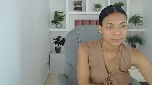 SarayVega  online show from November 21, 7:49 pm