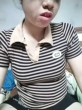 Mie rose online show from April 1, 1:41 pm