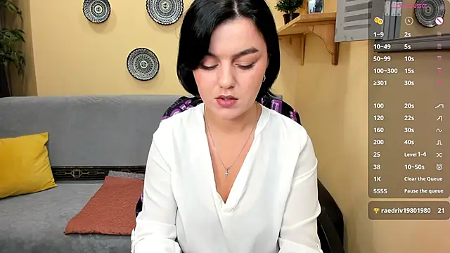 moodberry online show from October 24, 7:26 am