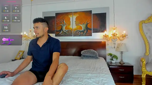 Valentiinoss online show from November 11, 8:50 pm