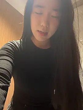 luluya1314 online show from November 27, 2:14 am