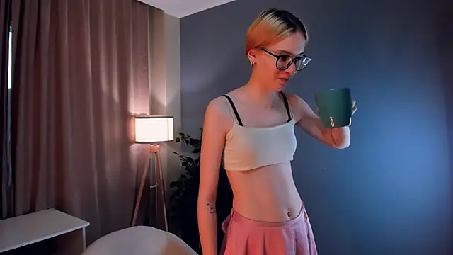 SharylSmalt online show from October 13, 1:19 am