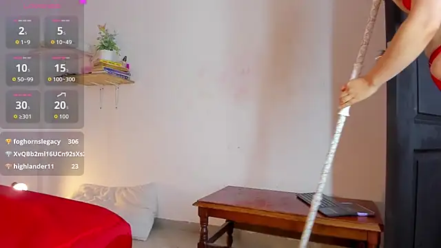 sashaa petit online show from October 11, 1:25 pm