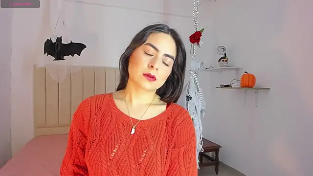 sashaa petit online show from October 20, 11:13 am