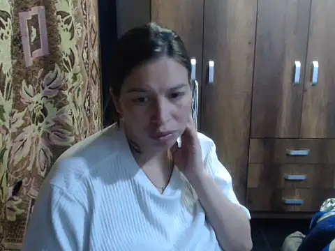 cloequeen15 online show from May 31, 6:19 am