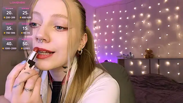 RebeccaAster online show from April 16, 6:29 pm