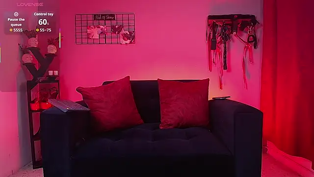 Daphne Clarke online show from November 18, 10:38 am