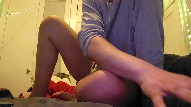 puddled wonderland online show from October 18, 4:15 am