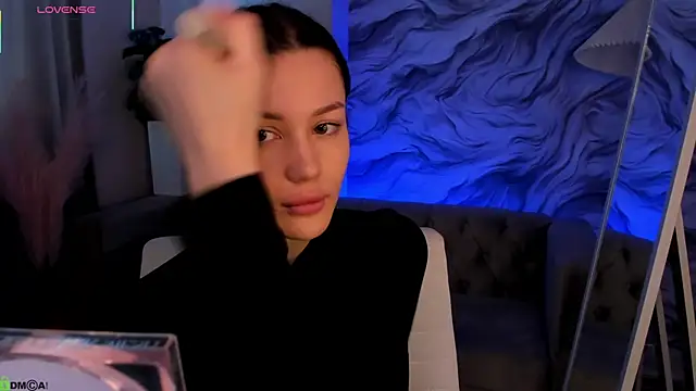 Aria Mila online show from April 17, 3:30 am