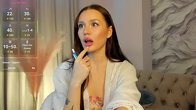 Aria Mila online show from November 3, 11:58 am