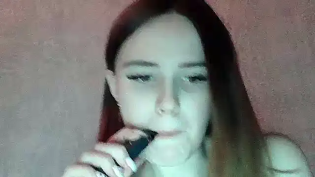 SweetLoraa online show from January 9, 4:00 pm