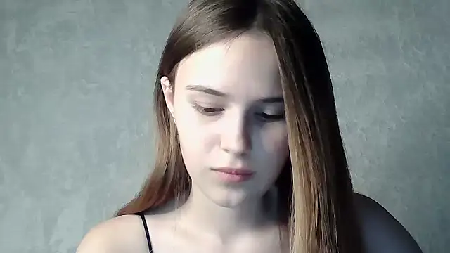 SweetLoraa online show from September 13, 6:05 pm