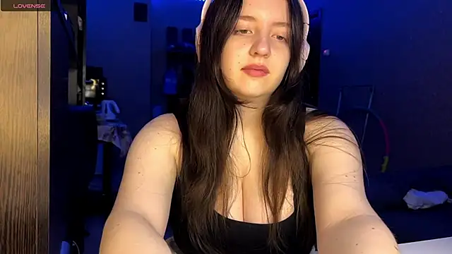 LauretteRagar online show from September 29, 5:40 pm