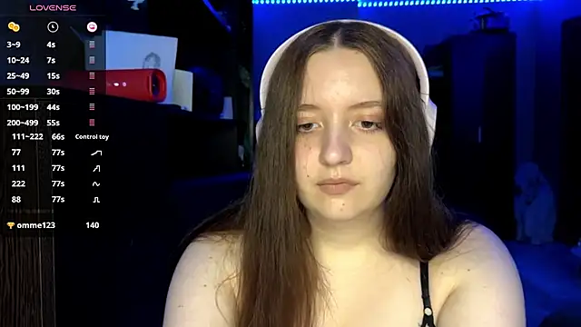 LauretteRagar online show from September 18, 6:06 pm