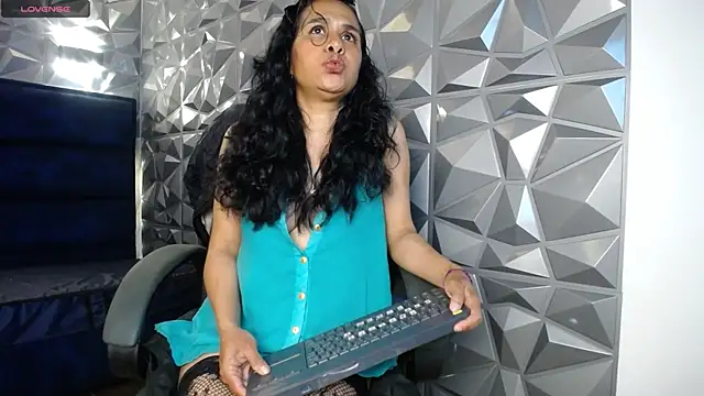 Vanessa 7  online show from November 18, 9:27 pm