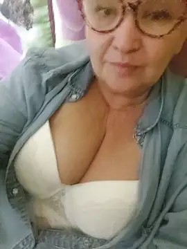 ForgeMeNot51 online show from October 3, 10:26 pm