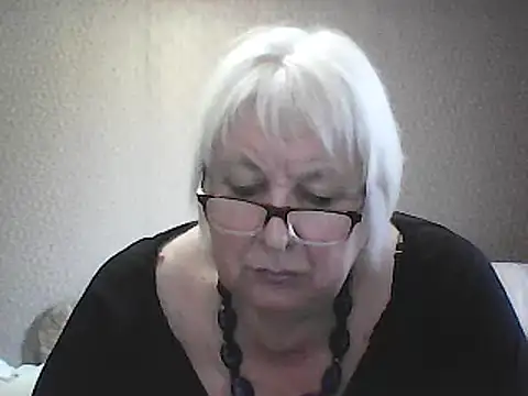 Alexia64231 online show from September 10, 1:44 pm