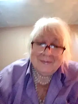 Alexia64231 online show from October 31, 11:58 am