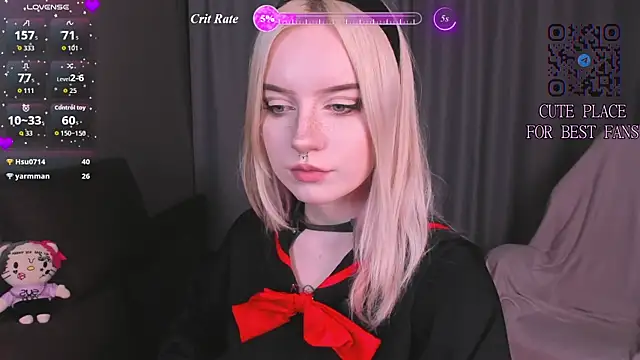 godlikegirlyy online show from July 6, 5:15 pm