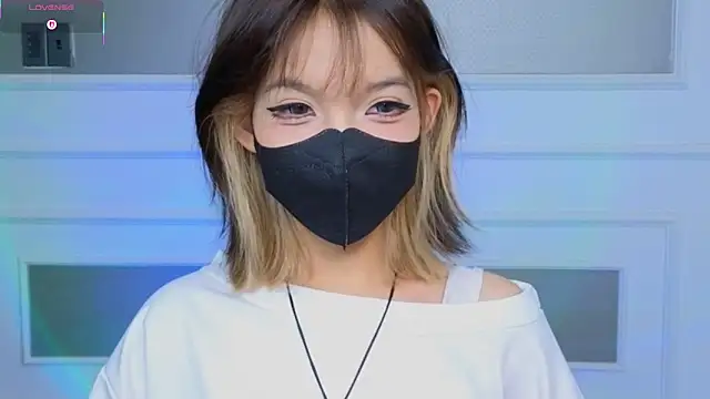      Panda      online show from April 4, 4:50 pm